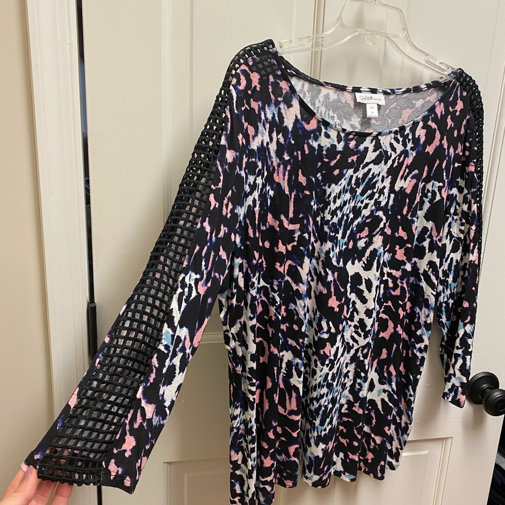 Jaclyn Smith Top - Picture 2 of 5